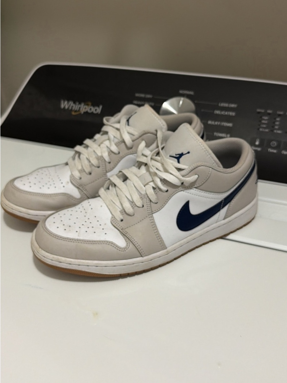 Jordan Low-Top Sneakers - White, Grey & Navy